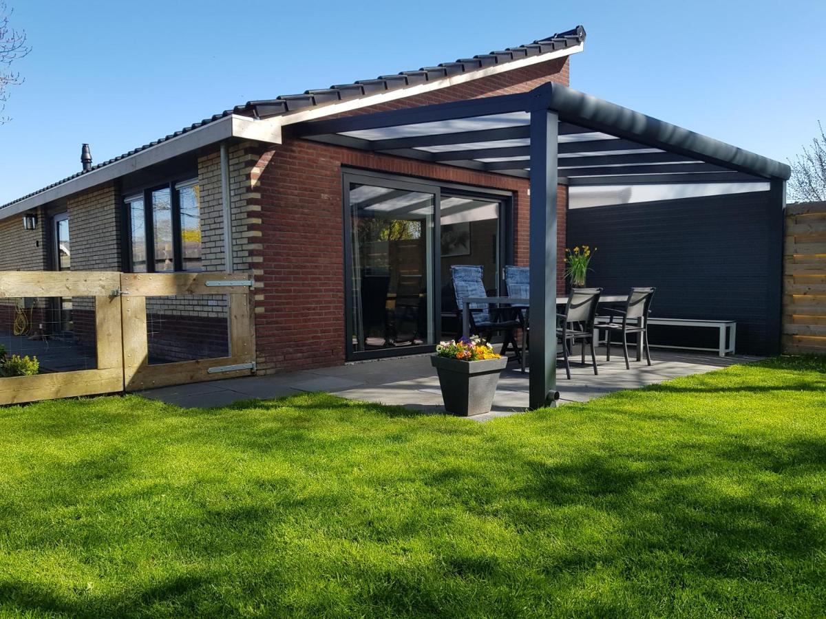 Luxe Vakantiebungalow Met Omheinde Tuin Voor Hond En Kinderen Dirkshorn Exterior photo
